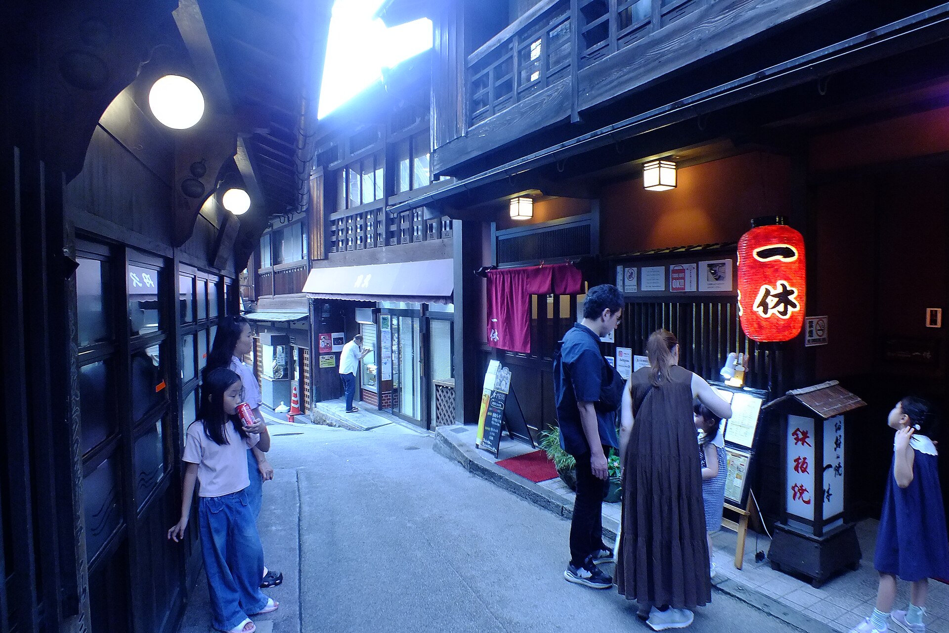 神户市北区有马町的有马温泉街景。